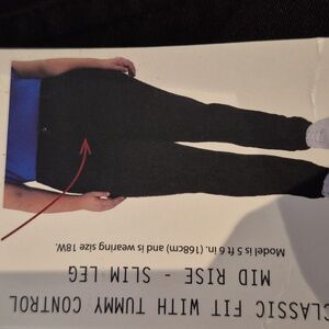 Sz 16 🖤Santana Jeans Mid-Rise slim leg Stretch classic Fit jeans.